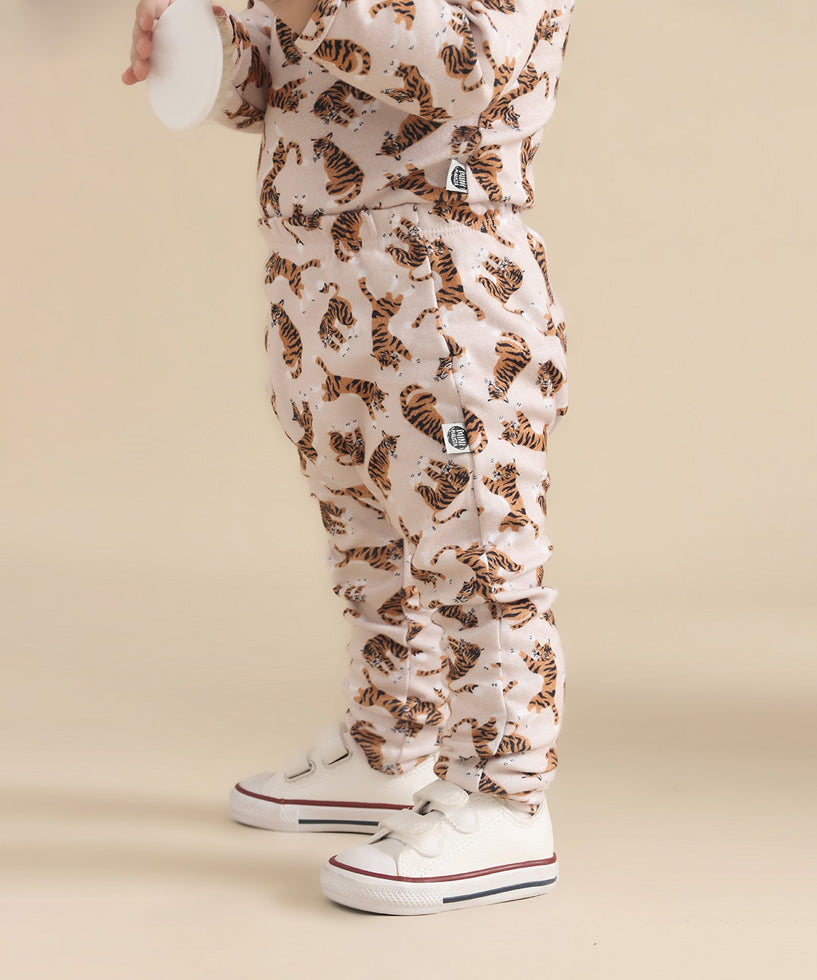 conjunto-bebe-menino-unissex-tiger-tigre-bomber-calca-harem-1_f33b055b-1ccb-4a97-ba59-b951496e88f1.jpg