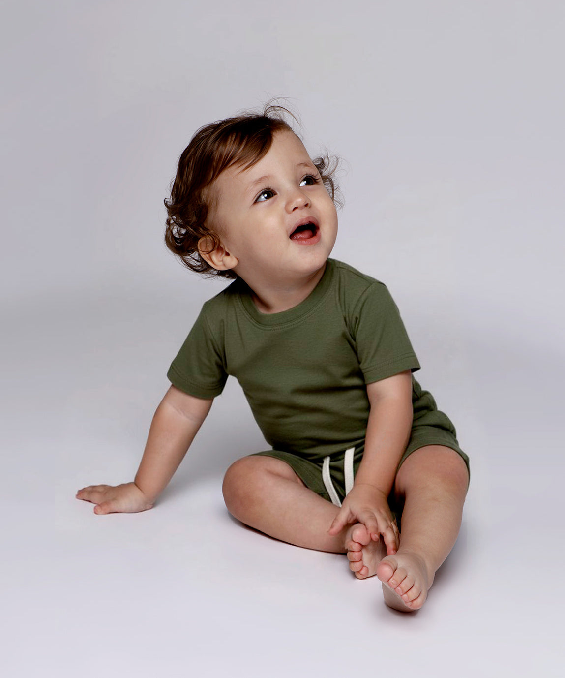 conjunto-camiseta-e-bermuda-menino-liso-jungle-green-1.jpg