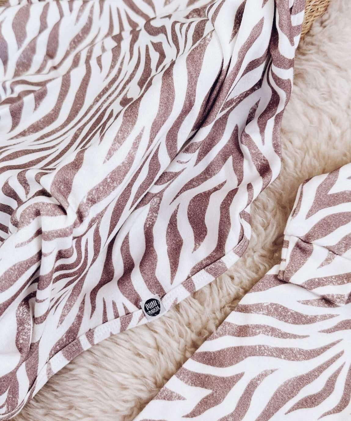 conjunto-saida-de-maternidade-bebe-menina-feminini-feline-tigre-rosa-10_dd0ce3f8-7b43-442d-85f8-c1c9006efba8.jpg