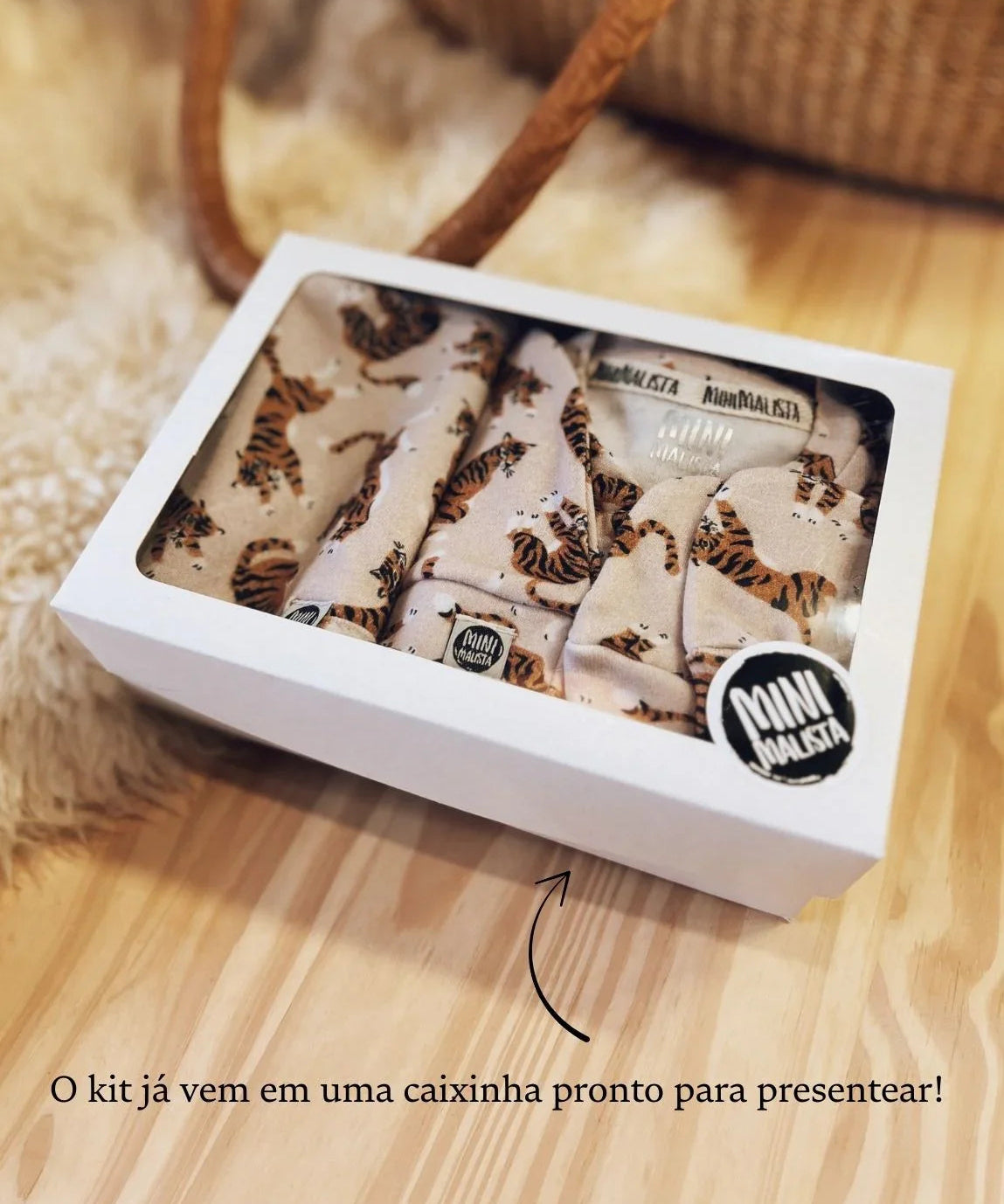 conjunto-saida-de-maternidade-bebe-minimalista-macacao-touca-luva-manta-bebe-tiger-tigre-bege-menino-6_e44ac160-0a5a-4030-9ca1-80bbb1781ad3.jpg