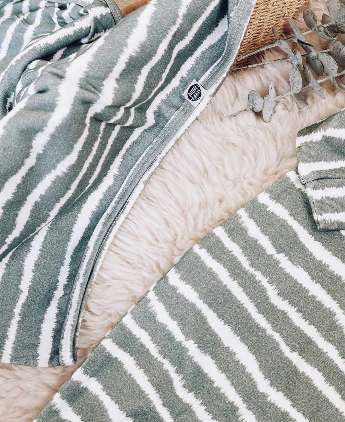 Kit Presente Saída de Maternidade Bebê 4 peças | Tie Dye