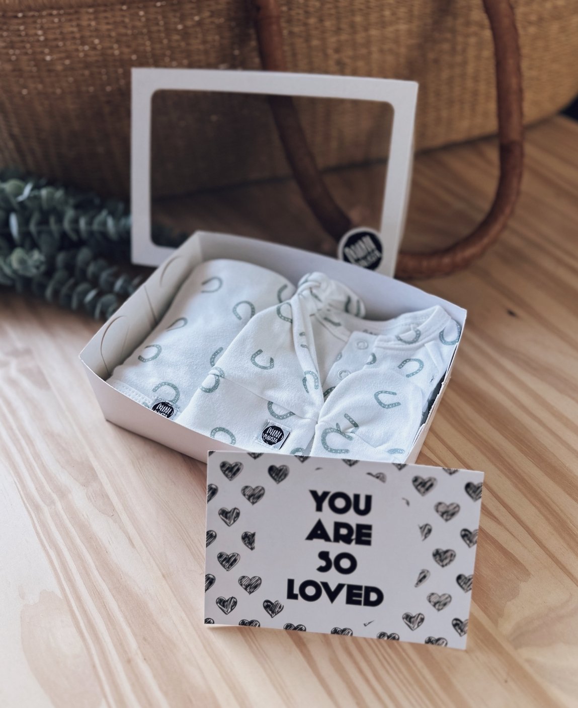 Kit Presente Saída de Maternidade Bebê 4 peças | Lucky