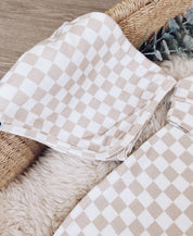 Kit Presente Saída de Maternidade Bebê 4 peças | Racer Beige