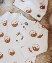 Kit Presente Saída de Maternidade Bebê 4 peças | Yin Yang