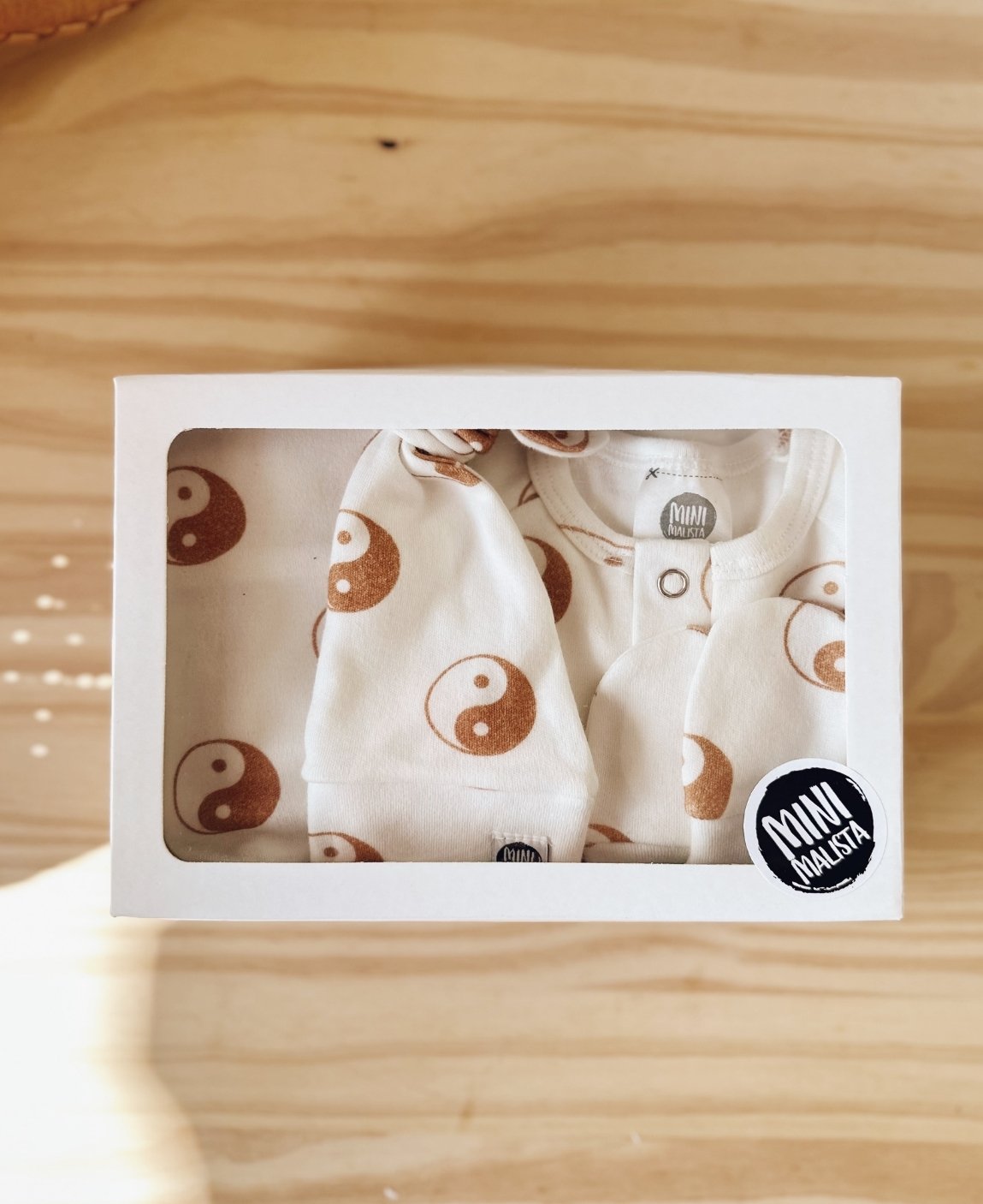 Kit Presente Saída de Maternidade Bebê 4 peças | Yin Yang