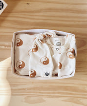Kit Presente Saída de Maternidade Bebê 4 peças | Yin Yang