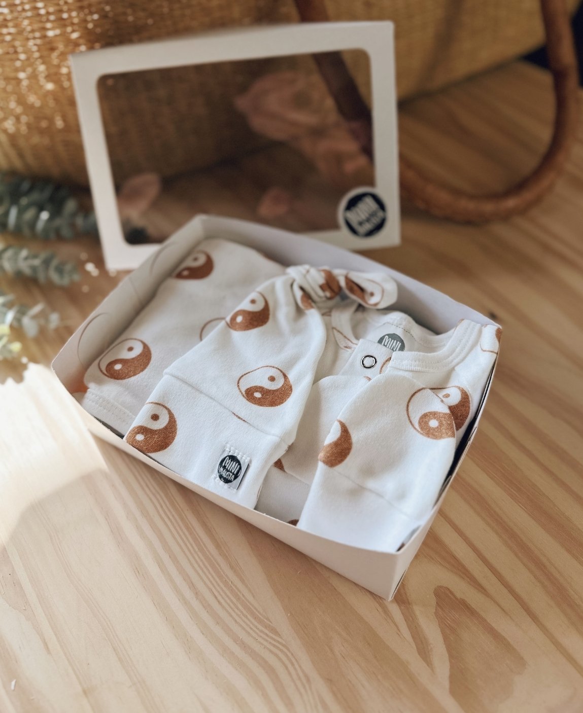 Kit Presente Saída de Maternidade Bebê 4 peças | Yin Yang