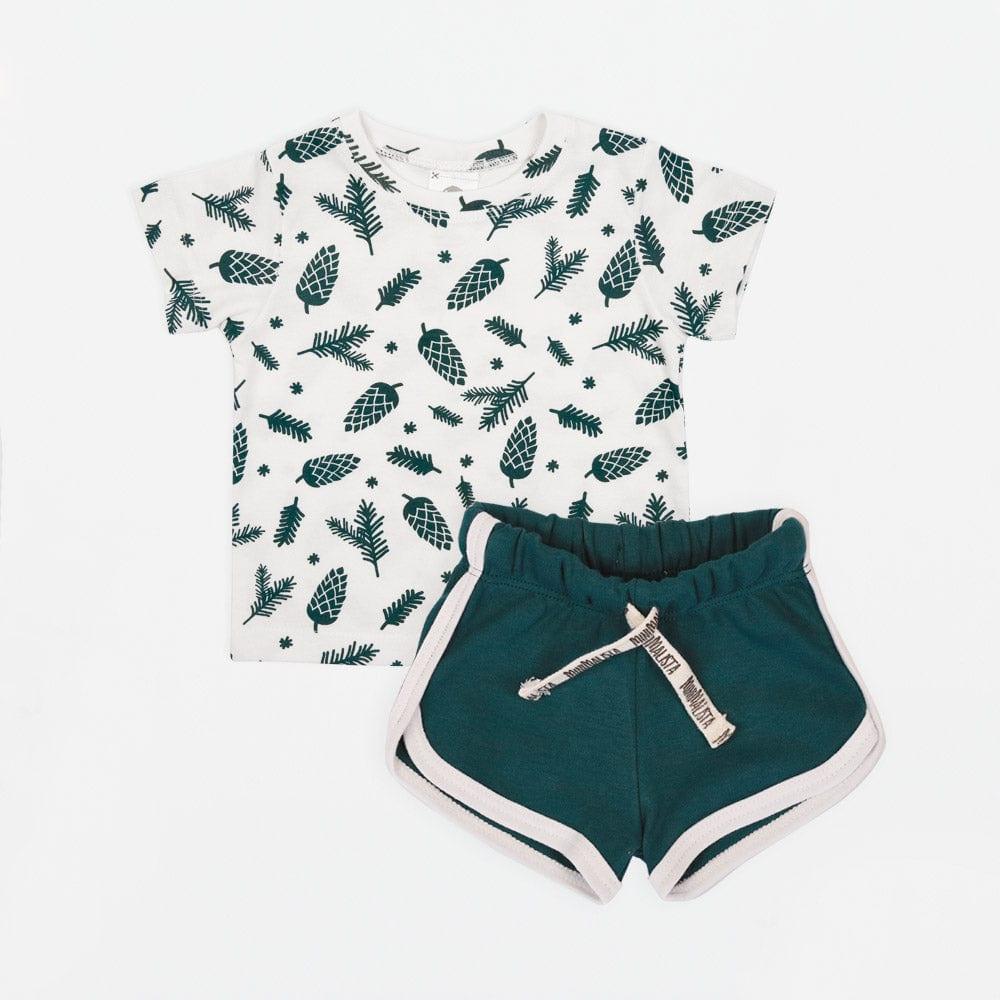 Look Camiseta Pine Cones + Track Shorts Deep Green - MiniMalista Baby - b2b, Calor, Christmas, Hidden recommendation, Kids, Menino, natal, Verão, Xmas -bebê-minimalista-estiloso
