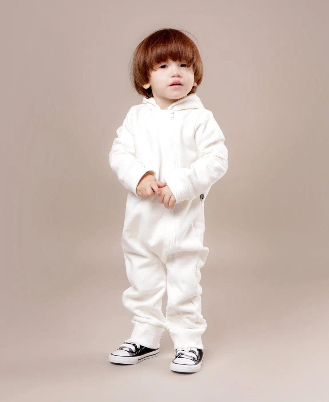 Macacão Bebê Capuz e Ziper Moletom Unissex MiniMalista | Liso Branco Off - MiniMalista Baby - 0.4, Ano Novo, anonovo, b2b, Baby, black-friday, com-desconto-mm10, Frio, Menino, Neutro, new, Reveillon, tab-tam-macacao-capuz-1, Unissex, Winter Sale 20% -bebê-minimalista-estiloso