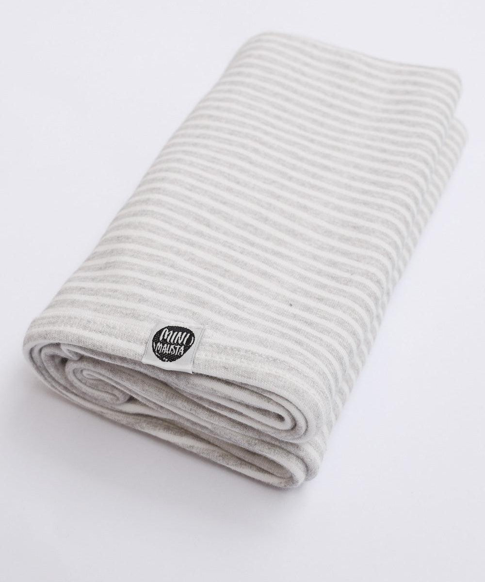 Manta de Malha de Algodão para Bebês | Listrinhas Cinza - MiniMalista Baby - 0.3, 0.45, b2b, Baby, black-friday, com-desconto-mm10, Meia Estação, Menino, Neutro, tab-tam-manta, Unissex -bebê-minimalista-estiloso