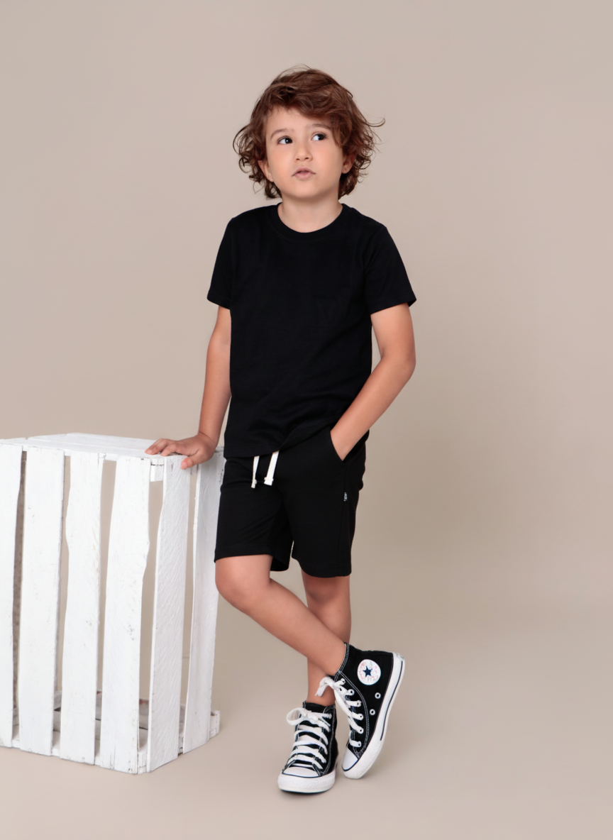 Conjunto Camiseta e Bermuda Infantil Menino | Liso Preto